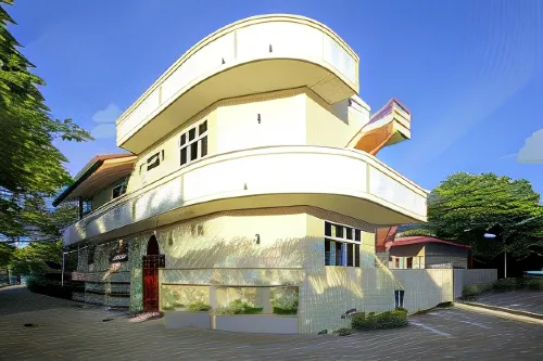 Hanifaru Transit Inn Hotel di Miriandhoo