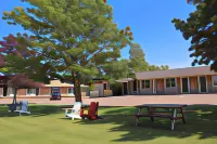 Silverwood Motel - piscina