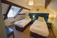 Red Lion Inn Hotels in Claife