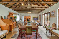 Mountain Manor Hotels in Prince Alfred Hamlet