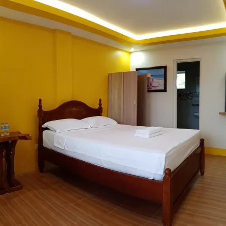 Jelly's Haven Resort