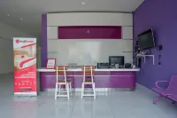 RedDoorz Near Alun Alun Kaliwungu Kendal Hotels in Kendal