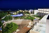 Sovereign Beach Hotel - إطلالة على البحر