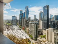 Pars Apartments - Melbourne Quarter- Unique View of City and Yarra