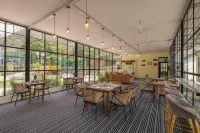 The Ayali Riverside Resort Hotel a Rishikesh