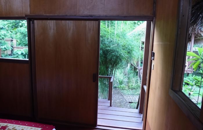 Shibui Garden Bungalows and Restaurant