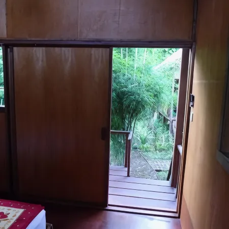Shibui Garden Bungalows and Restaurant