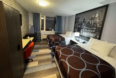 Super 8 by Wyndham Brooklyn Fulton Street/Broadway Junction Hotel a New York