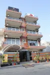 The Sandalwood Hotel I Sec-38 I Near Medanta Medicity Gurgaon Hotels near JMD Megapolis