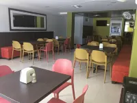 Hotel 56 Avenue Plaza - sarapan