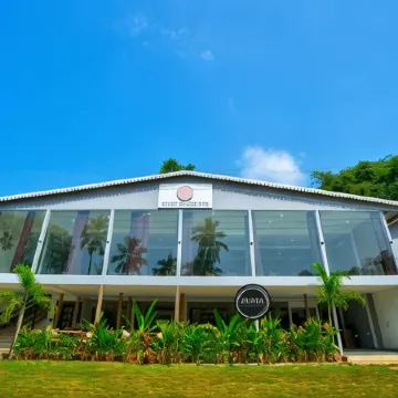 Raya Resorts
