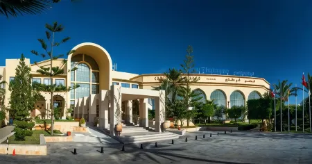Carthage Thalasso Resort Отели в г. Гаммарт