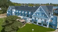 Best Western Plus le Roof Các khách sạn gần Stade Jo Courtel