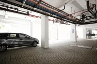 Zodiak Asia Afrika by KAGUM Hotels - parking