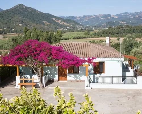 La Corte Degli Ulivi Hotels in Cardedu