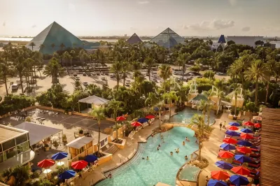 Moody Gardens Hotel Spa and Convention Center Hotel in zona Rosenberg Library