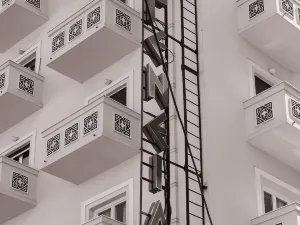 Roomore Apartments
