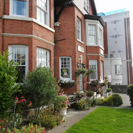 Glenora Guest House