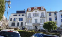 Bemyguest - Loft Guest House Jardim das Mães Charming Hotels in Insua