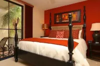 Impressive 2nd-Floor Unit in Coco Done in Red and Orange Hues Hotel a 