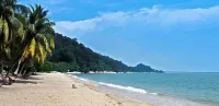Yellow Cube at Lumut Cube Homestay Kontena