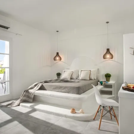 Manios Suites
