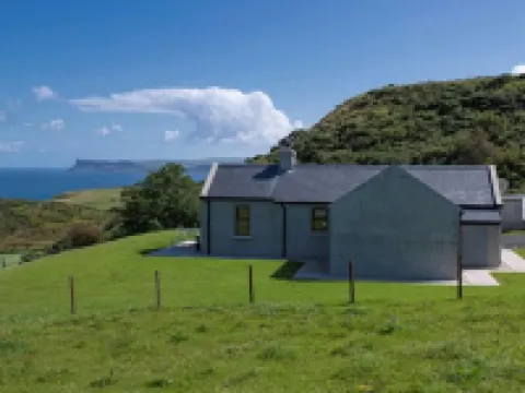Kinbane Self Catering Cottages - 'Makem's Cottage' Hotels in Ballycastle