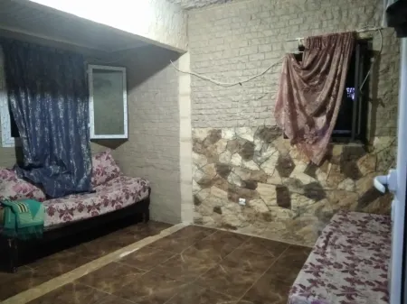 YASSINE Отели в г. Tipasa