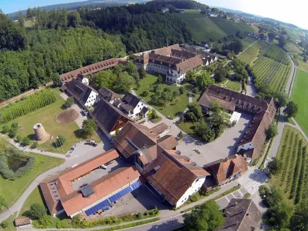 Kartause Ittingen Отели в г. Гахнанг