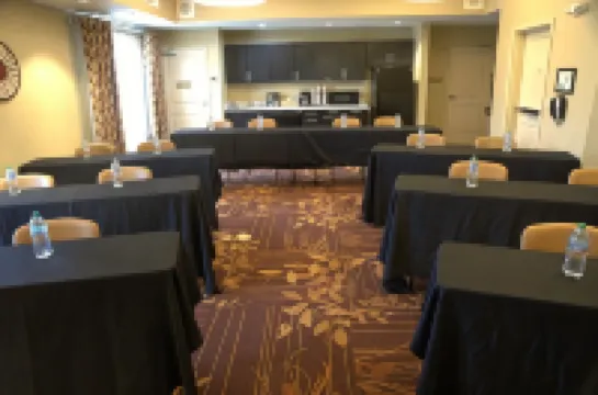 Candlewood Suites DENVER NORTH - THORNTON by IHG