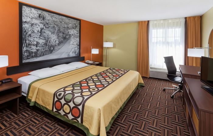 Super 8 by Wyndham Rochester