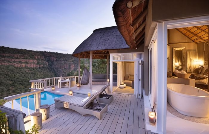 Clifftop Exclusive Safari Hideaway