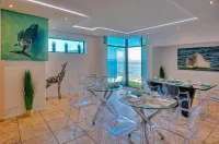 Sea Star Cliff Hotels in De Kelders