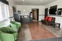 Ramada by Wyndham Laval Hôtels à : Laval