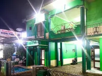 Puspa Tiara Syar'i Guci Mitra RedDoorz Các khách sạn ở Bumijawa