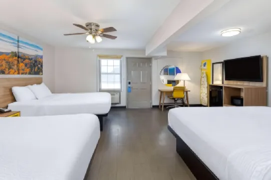 Days Inn by Wyndham Holladay Hotels in 