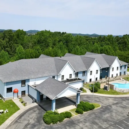 Grand Vista Hotel & Suites