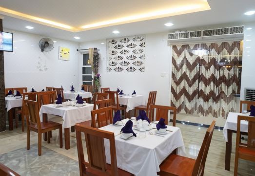 라 메종 다 낭 비치 주변