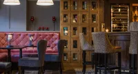 Court Yard Hotel - bar