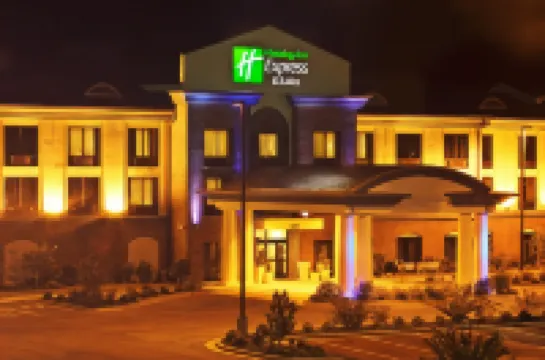 Holiday Inn Express & Suites DYERSBURG by IHG