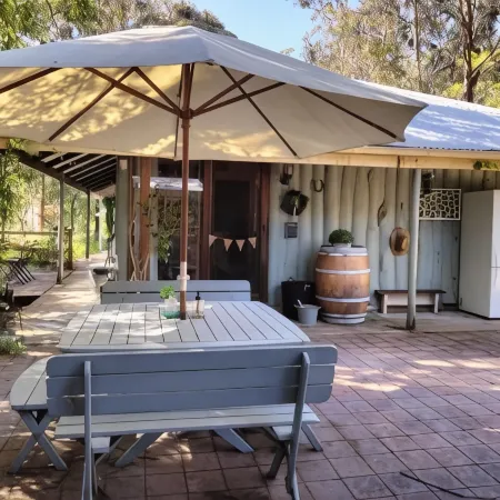 Kalimna Woods Cottages Отели рядом с достопримечательностью «Кунварра Фэмили Холидей Парк»