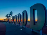 1 Block to Beach and Boardwalk "Between the Piers"