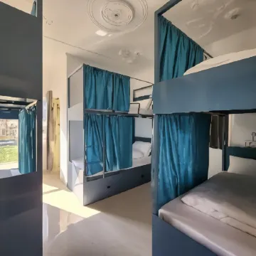 12 Monks Rishikesh Hostel