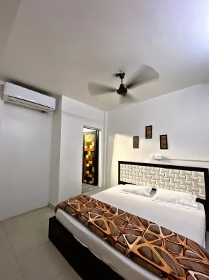 Homestay AC Dormitory فنادق في 