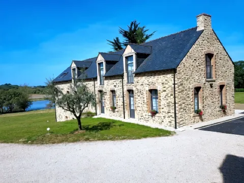 Le Manoir de Kerbot Hotels in 