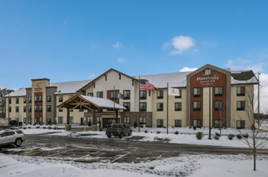 เมนสเตย์สวีทส์เกย์ลอร์ด โรงแรมในเกย์ลอร์ด