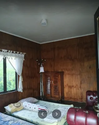 Villa Bening Syariah with Fantastic View of Gunung Batu Bogor Hotel di Kecamatan Tanjungsari