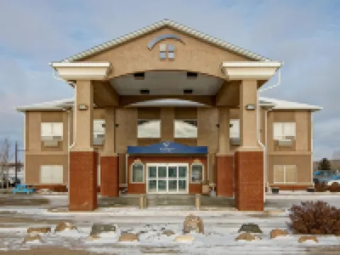 Canalta Oyen Hotels in Oyen