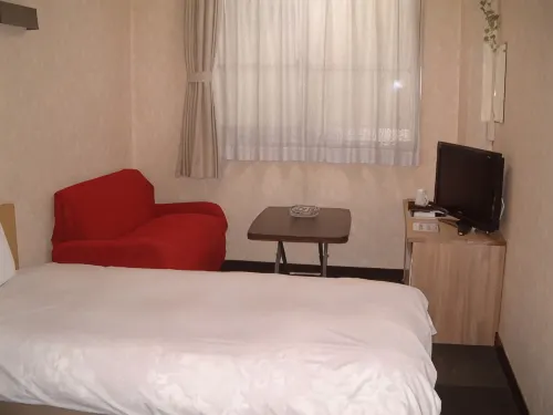 Ugata Business Hotel - 2-Star