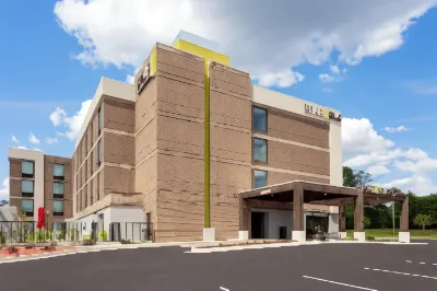 Home2 Suites by Hilton Valdosta Hotels near T.J. Maxx